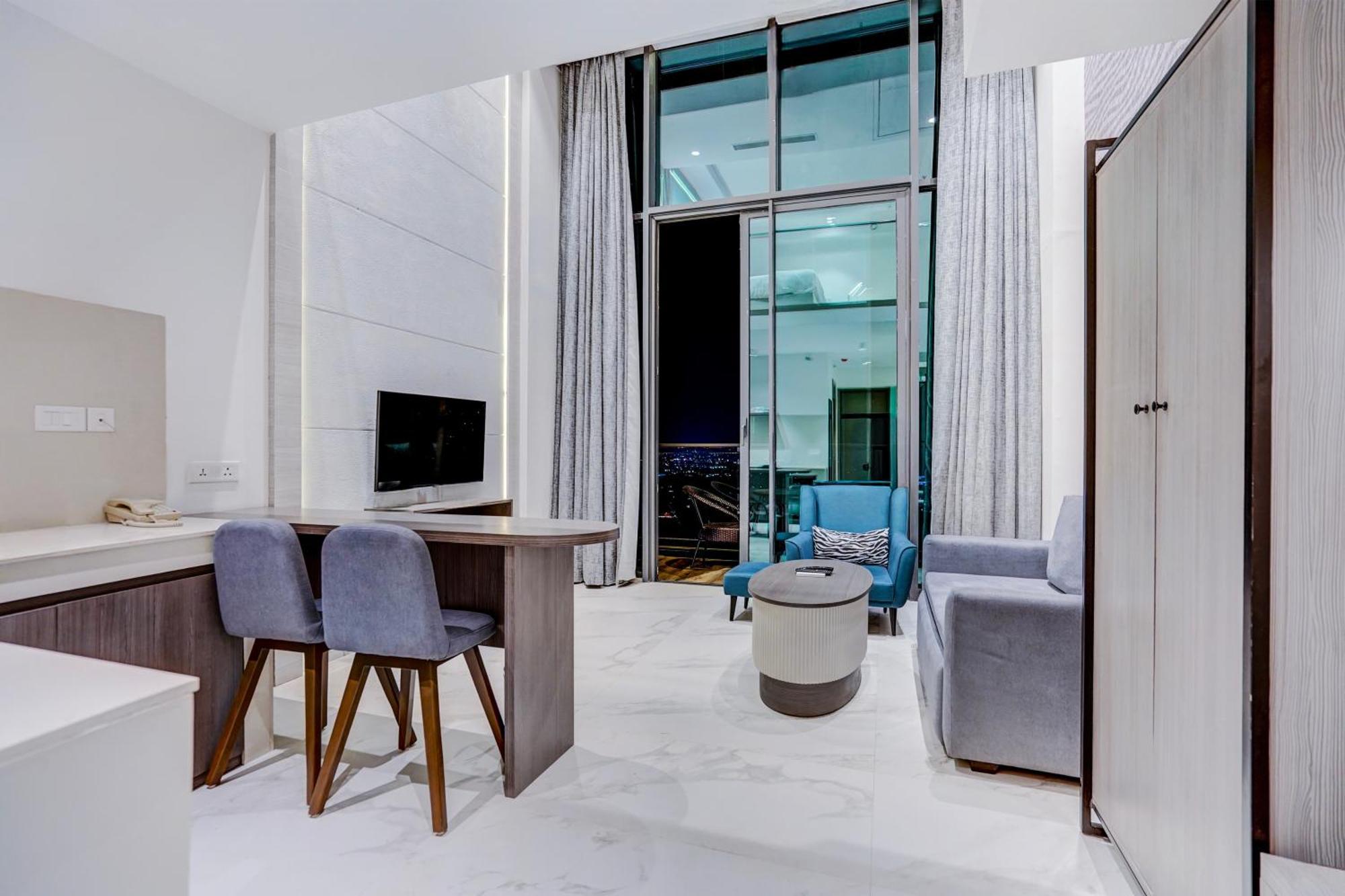 Sunday Hotels And Residences Gurgaon Extérieur photo