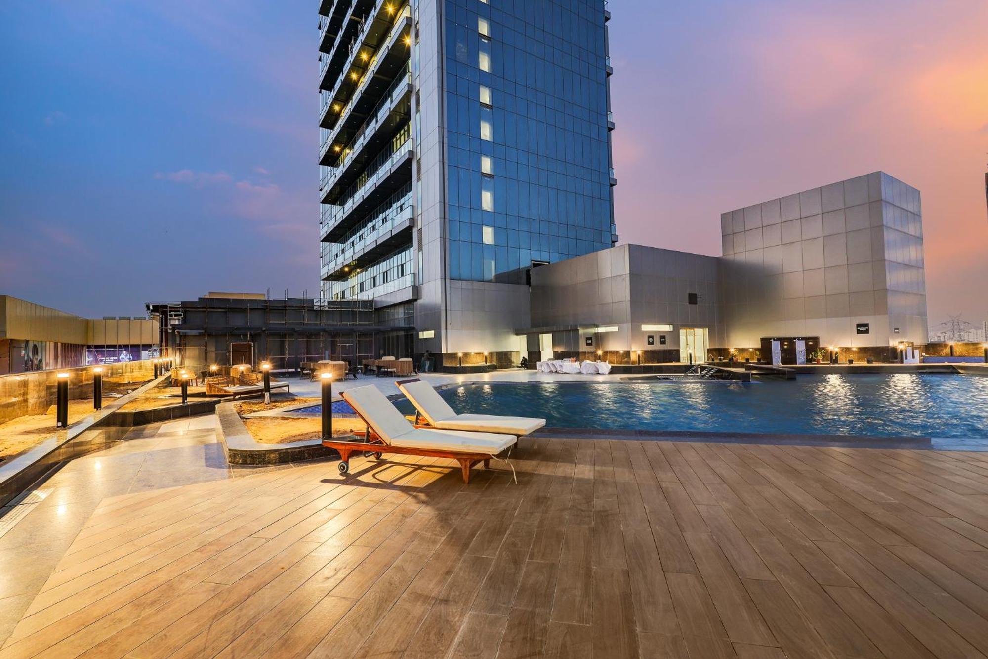 Sunday Hotels And Residences Gurgaon Extérieur photo