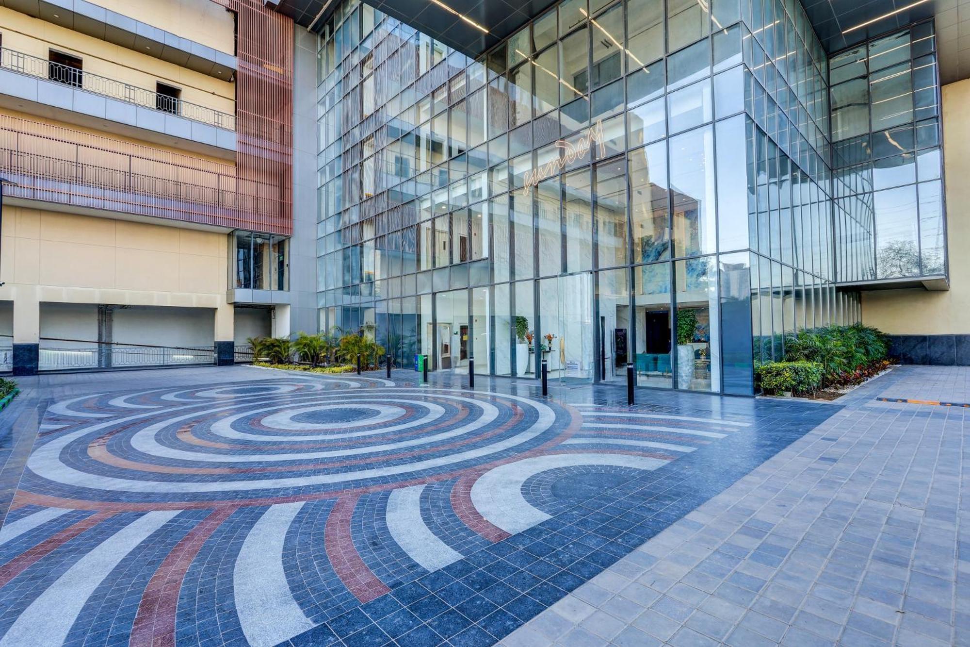 Sunday Hotels And Residences Gurgaon Extérieur photo