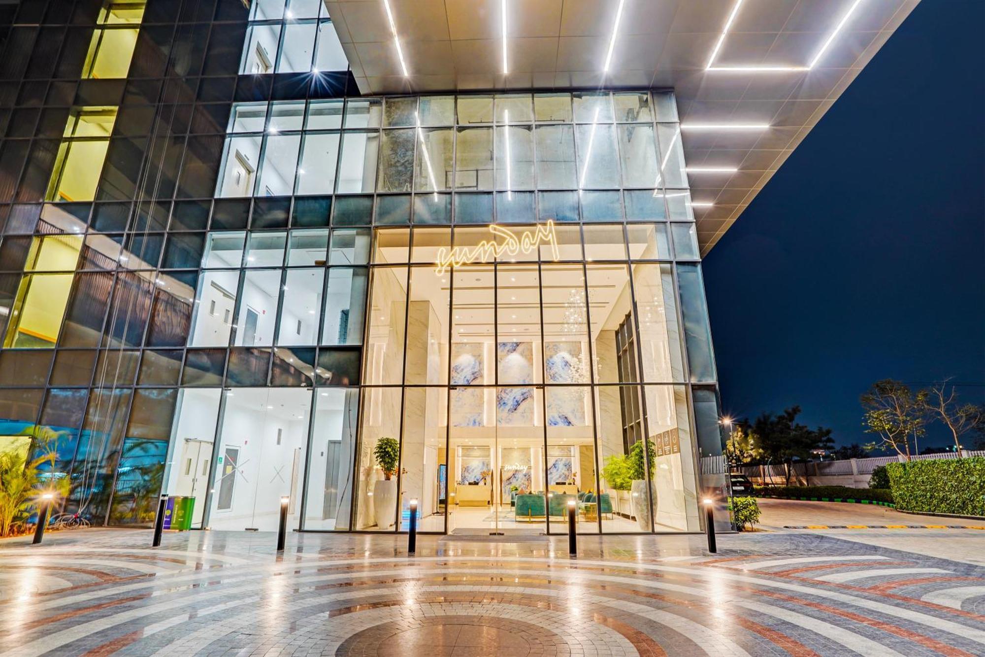 Sunday Hotels And Residences Gurgaon Extérieur photo