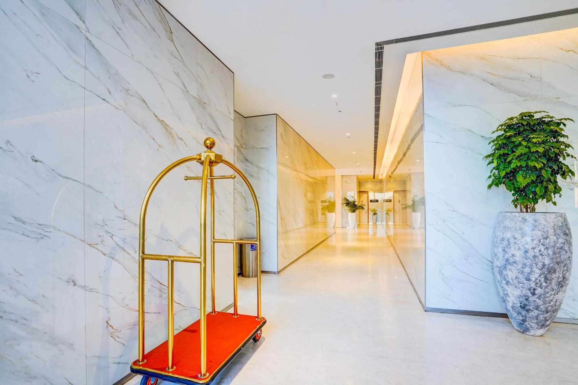 Sunday Hotels And Residences Gurgaon Extérieur photo